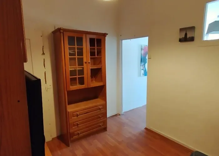 Largo Dos Trigueiros * Lisboa